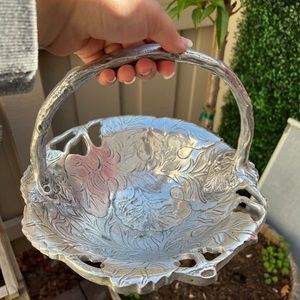 VINTAGE SILVER SERVING DISH/BREAD BOWL